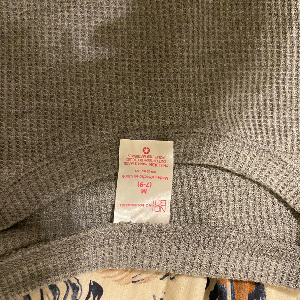 Long sleeve shirt